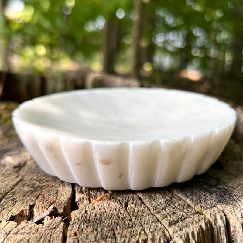 Marble Soap Dish with Fluted Edge