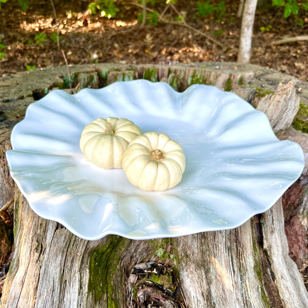 Vida bloom platter by Beatriz Ball