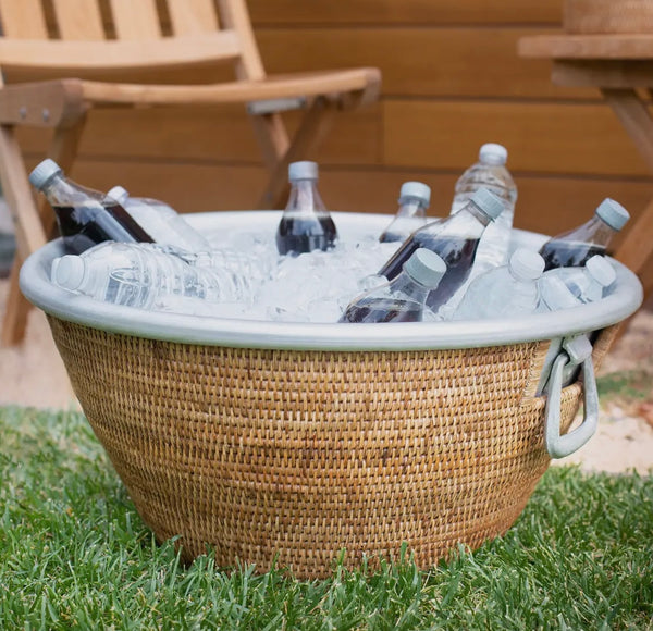 Beverage tub