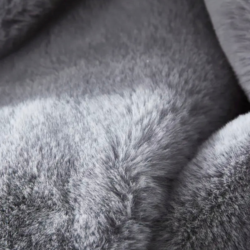 Luxe Faux Fur Throw Blanket in Glacial Grey