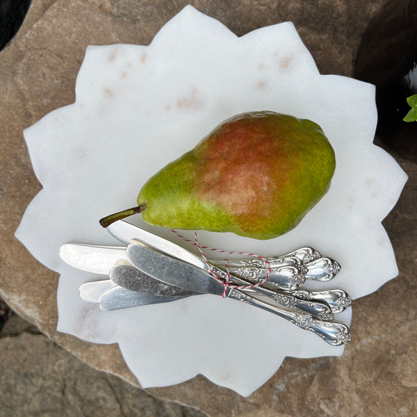 NEW! Artful Poinsettia Edge Marble Pedestal Serving Plate