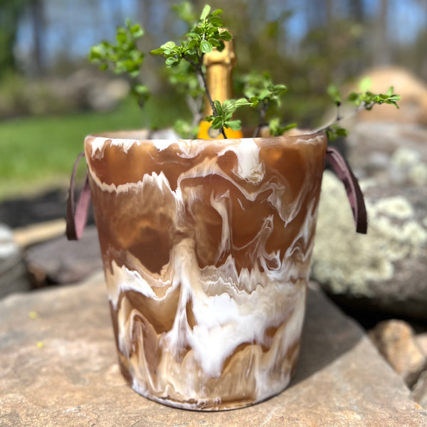 Resin swirl ice bucket 