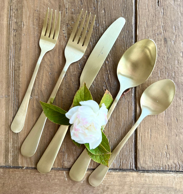 Gold Flatware Set 20 Pieces Just Reduced!