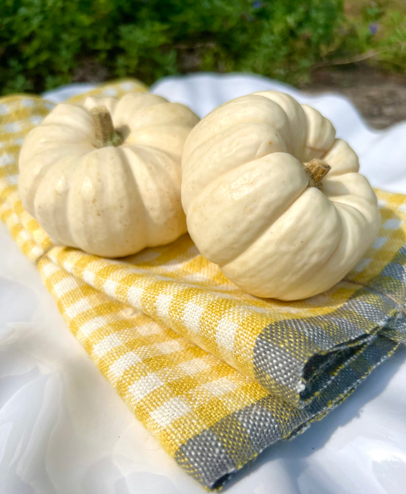 linen napkins in gingham 