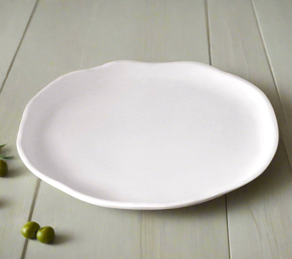 Vida nube dinner plate by Beatriz ball