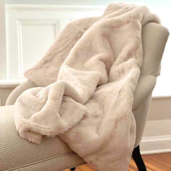 NEW! Luxury Chinchilla Faux Fur Throw Blanket in Toasted Almond
